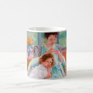 Young Mor Sewing, Mary Cassatt Kaffemugg