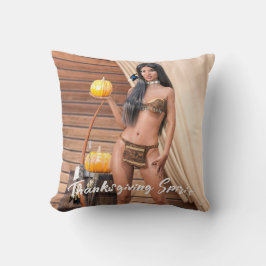 Young Native American Posing on Wood Wall Kudde