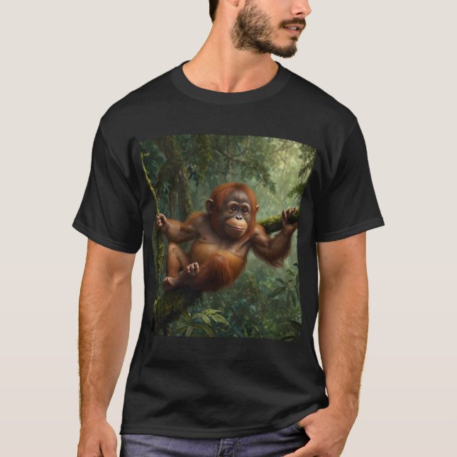 Young Orangutan i en regnskog T Shirt (Framsida)