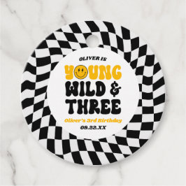 Young Wild & Three Retro Third 3rd Birthday Party Gåvor Etiketter