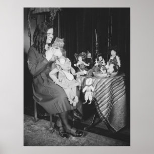 Young Woman, Cat & Dolls, 1920-talet Poster