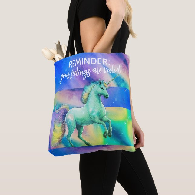 Your Feelings Are Valid Mermaid Tie Dye Unicorn Tygkasse (Närbild)