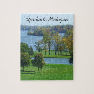 Ypsilanti Michigan golfbana på sjöträd Pussel