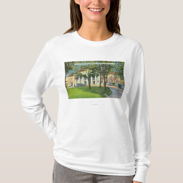 Yttre beskåda av Hallen av vårar T Shirt (Framsida)