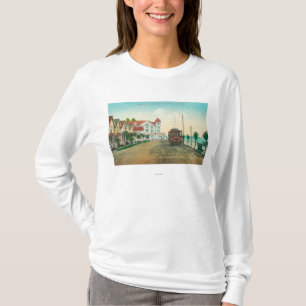 Yttre beskåda av hotellet Capitola och stugor T-shirt