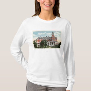 Yttre beskåda av sjukhus för St. Vincent T-shirt