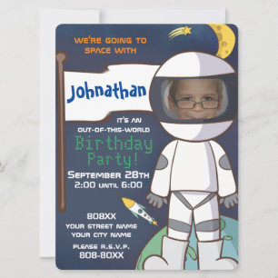 Yttre rymden tema med astronaut anpassad foto inbjudningar