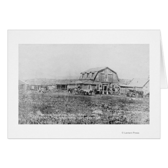 Yttre vy över det ursprungliga hotell med olycksri hälsningskort (Framsidan Horizontal)