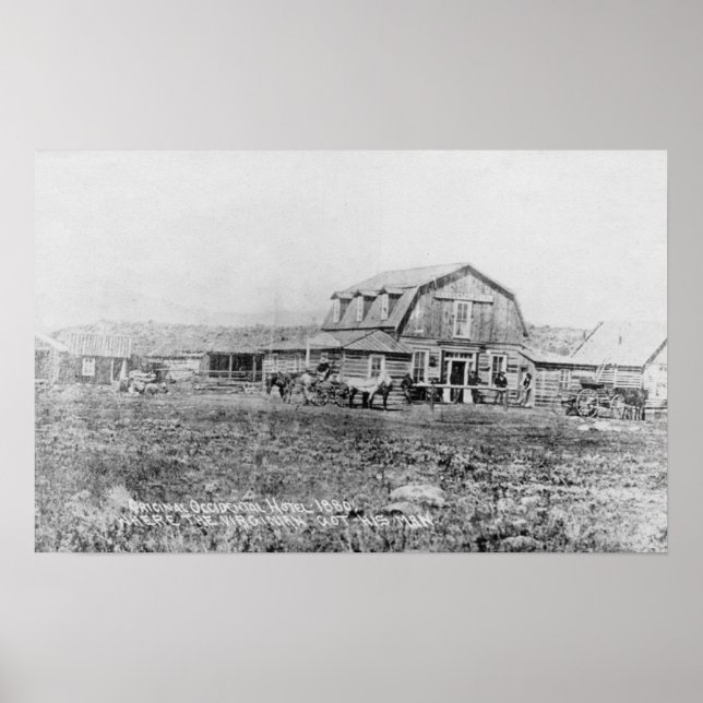 Yttre vy över det ursprungliga hotell med olycksri poster (Framsidan)