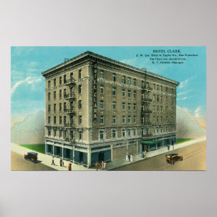 Yttre vy över Hotel Clark Poster