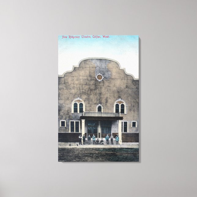 Yttre vy över New Ridgeway-teatern Canvastryck (Framsida)