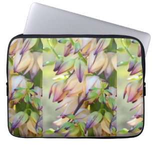 Yucca Blommor laptop sleeve