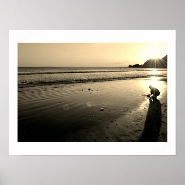 Yuigahama Beach: Kamakura, Japan Poster (Framsidan)