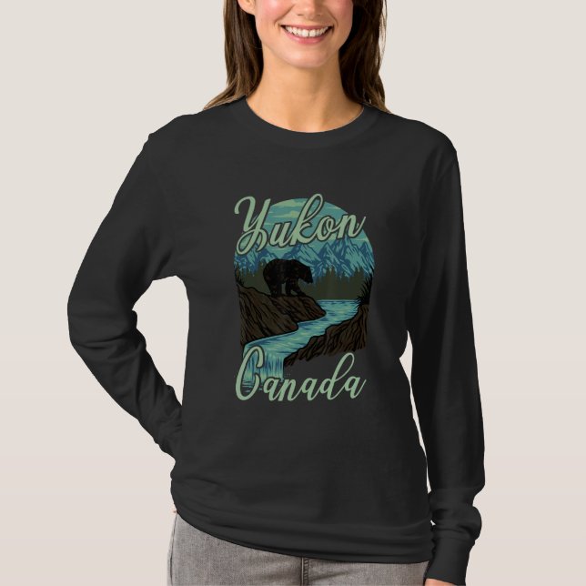 Yukon Canada Nature Bear Mountains Attire For Men  T Shirt (Framsida)