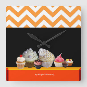 YUMMY COLORFUL MUFFINSS DESERT SHOP Orange Chevron Fyrkantig Klocka