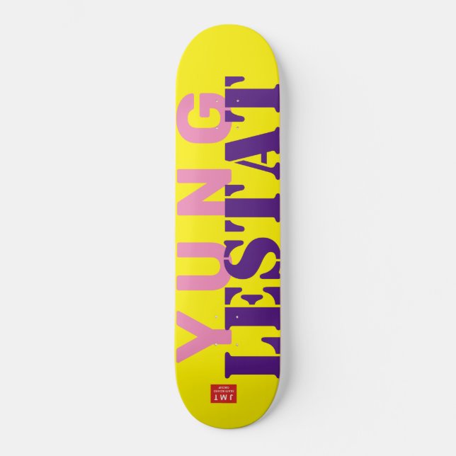 YUNG LESTAT OFFICIELL Skateboard (Framsida)