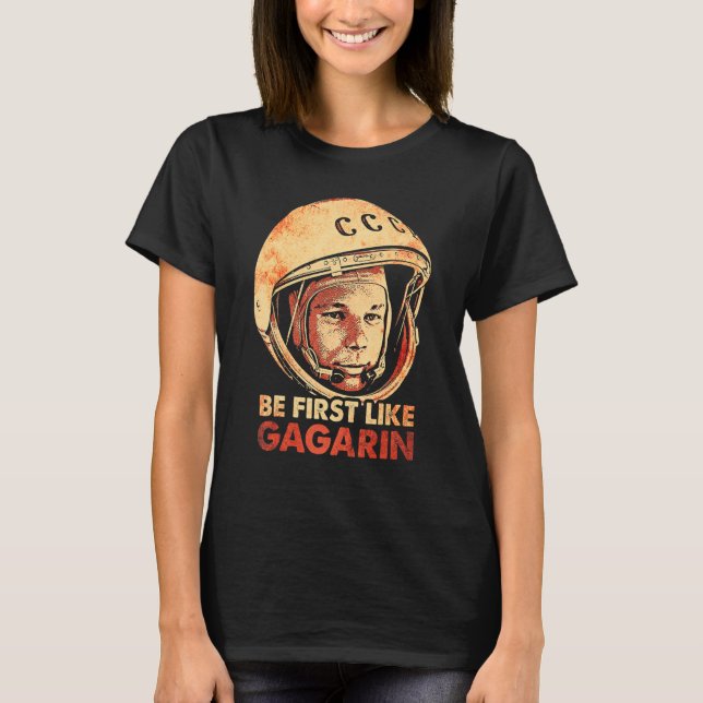 Yuri Gagarin Cosmonaut Astronaut Space First Sove T Shirt (Framsida)