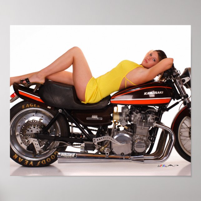 Z1 & Model Cassie Poster (Framsidan)