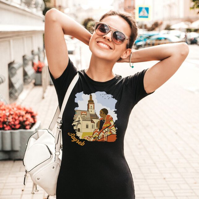 Zagreb Kroatien Kyrktorg Rött Resa T Shirt (Skapare uppladdad)