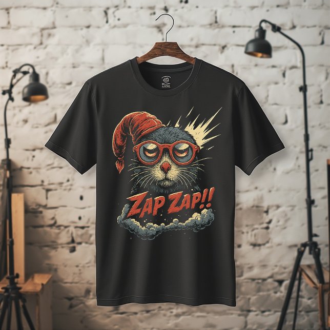 Zap Zap!! Funny Retro Critter Cartoon | Bold Comic T Shirt (Skapare uppladdad)