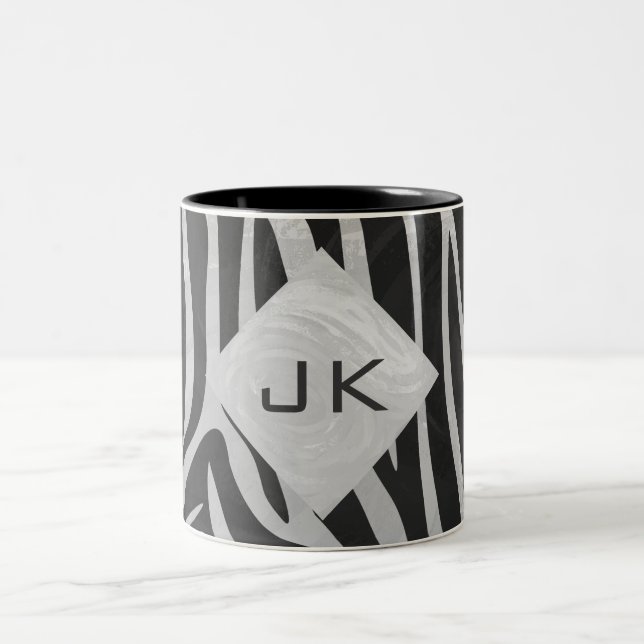 Zebra Black och Light Grått Monogram Två-Tonad Mugg (Center)