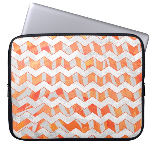 Zebra Chevron Orange and White Laptop Sleeve (Framsidan)
