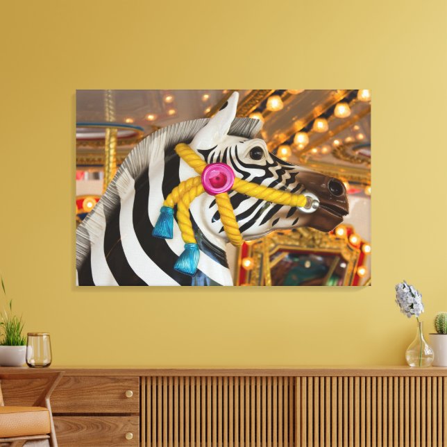 Zebra Horse Merry-Go Round Carousel Ride Photo Canvastryck (Insitu (Vardagsrum))