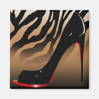 "Zebra Stiletto" (tan) av Cheryl Daniels Magnet