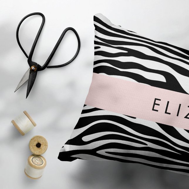 Zebra tryck, Rand, svart och vitt, ditt namn Prydnadskudde (Skapare uppladdad)