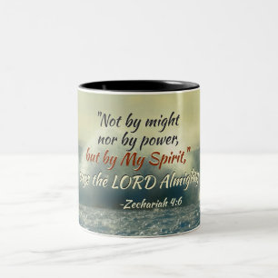 Zechariah 4:6 Inte av makt eller av makt, Bibel Två-Tonad Mugg