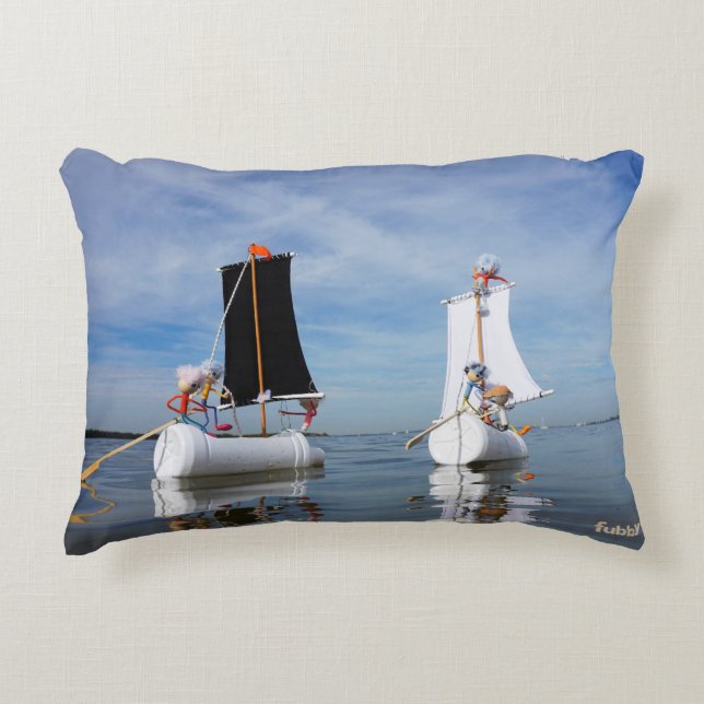 Zeilende Fubby's die op avontuur gaan. Prydnadskudde (Framsidan)