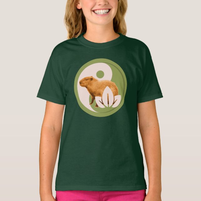 Zen Capybara Yin Yang T Shirt (Framsida)
