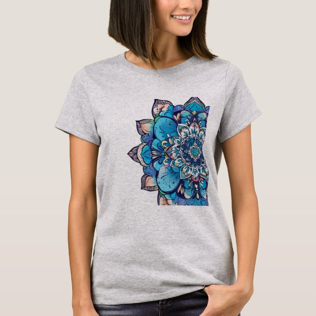 Zen Mindfulness Art - Intricate Mandala Design T Shirt (Framsida)