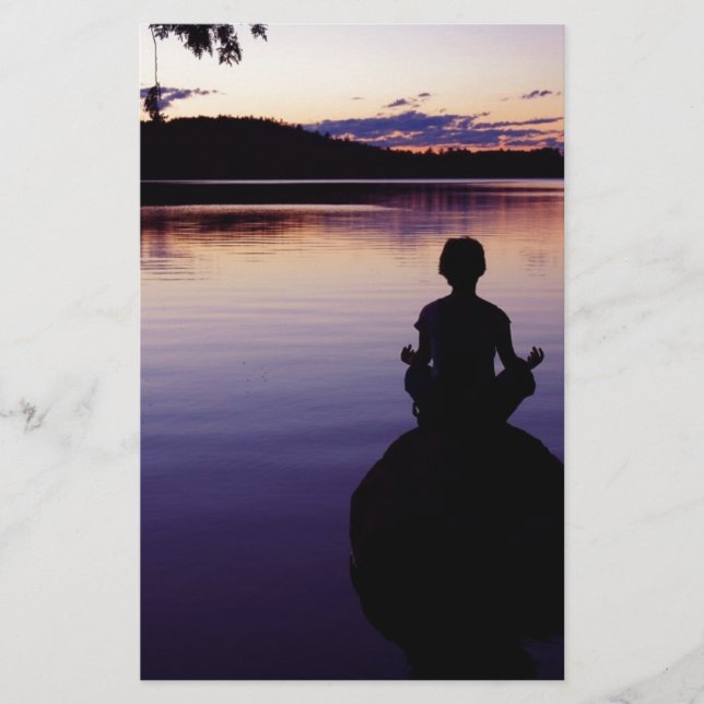 Zen peace yoga stillness meditation nature brevpapper (Framsida)