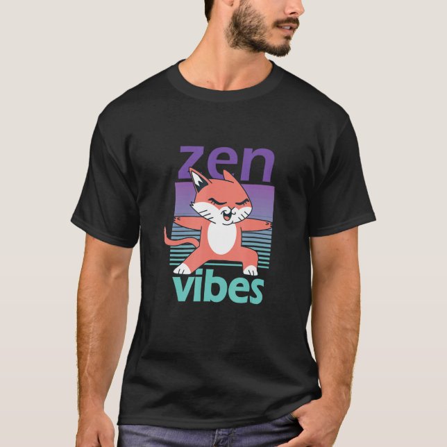 Zen Vibes Orange Cat Practicing Yoga T Shirt (Framsida)
