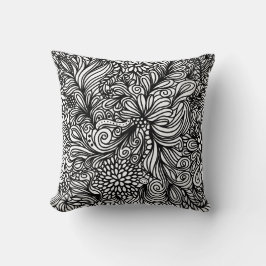 Zentangle flower and paisley doodle design kudde