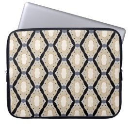 Zig zag geometric black and off-white  laptop fodral