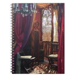 Zigenarteatern med Chandelier hälsar er välkommen! Anteckningsbok