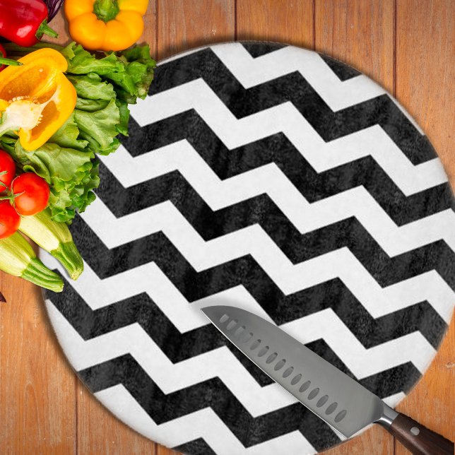 Zigzag Chevron Black and White (Zigzag Chevron Black And White Cutting Board by Looly Elzayat
)