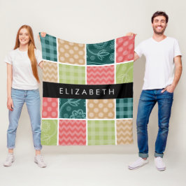 Zigzag, Chevron, Gingham, Polka dots, ditt namn Fleecefilt