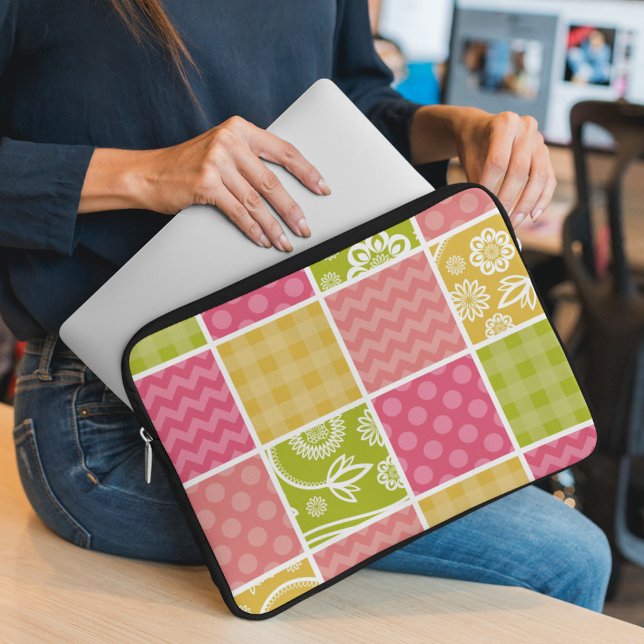 Zigzag, Chevron, Polka dots, Gingham, Patchwork Laptop Fodral (Skapare uppladdad)