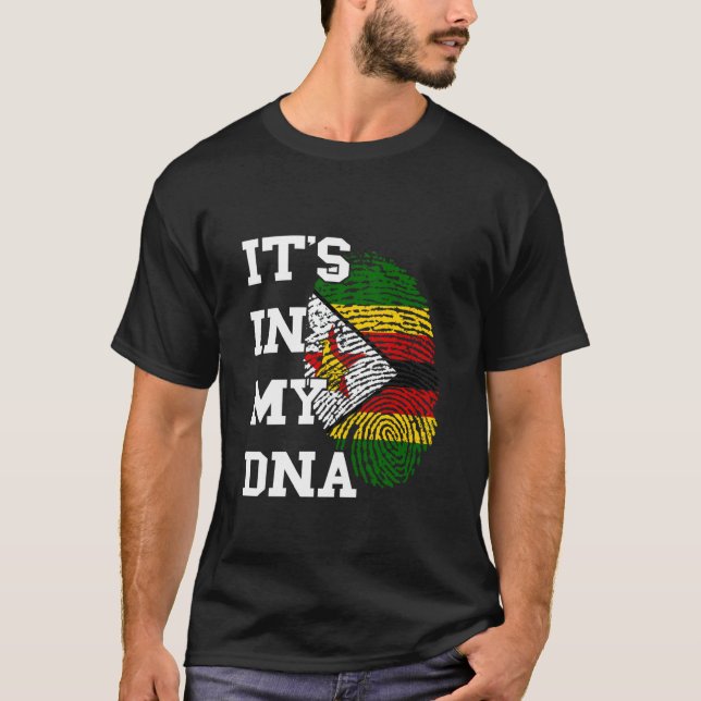Zimbabwe Flag It's In My DNA Thumbmark Zimbabwean  T Shirt (Framsida)