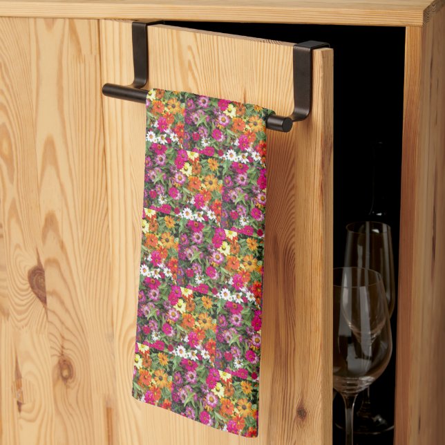 Zinnia Blomsterträdgård Blommigt Kitchen Towel Kökshandduk (Thirds Fold)