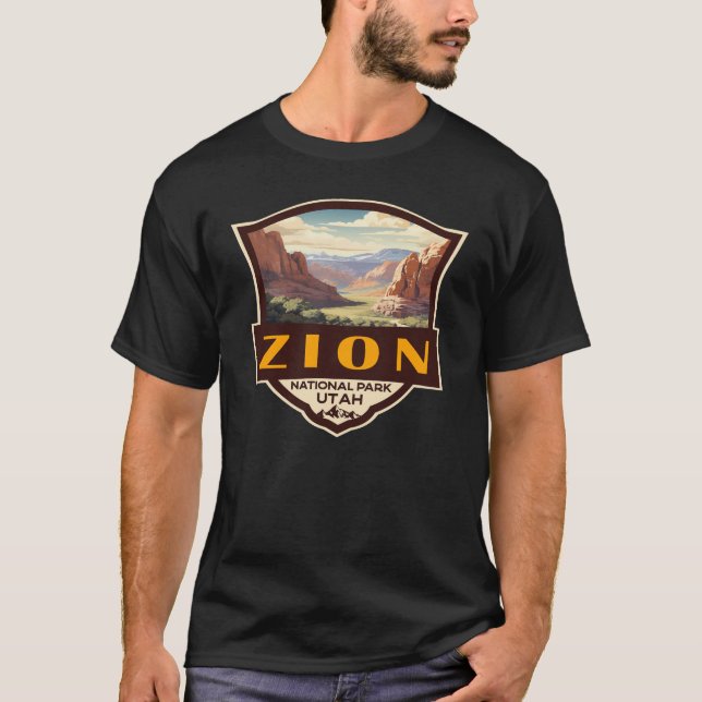 Zion National Park Illustration Retro Badge T Shirt (Framsida)