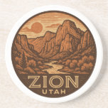Zion National Park Utah Round Sandstone Underlägg<br><div class="desc">Skydda yta i stil med denna Zion National Park Utah runda sandsten underlägg. Den här naturstenskålen underlägg en strålande, outdoorsisk beröring till vilket hem eller hytt som helst och har en sjudande design som inspirerats av Zions fantastiska röda sten-formationer och scenlandskap. Den är gjord av absorberande sandsten och hjälper till...</div>