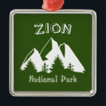 Zion nationalpark julgransprydnad metall<br><div class="desc">Zion National Park i södra Ukraina är ett av de vackraste parker i det amerikanska systemet.</div>