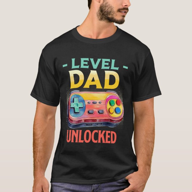 Zocker Papa DAD LEVEL UNLOCKED EST 2026 Soon-to-be T Shirt (Framsida)