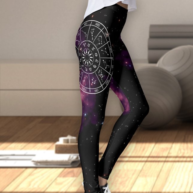 Zodiac Calendar | Lila Nebula & Stjärntecken Leggings (Skapare uppladdad)