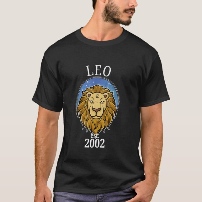 Zodiac Leo Born in 2002 T Shirt (Framsida)