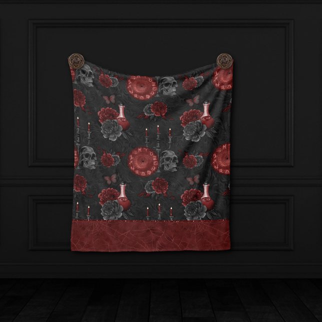 Zodiac Magic Crimson | Henna Red Gothic Skull Ro Fleecefilt (Skapare uppladdad)